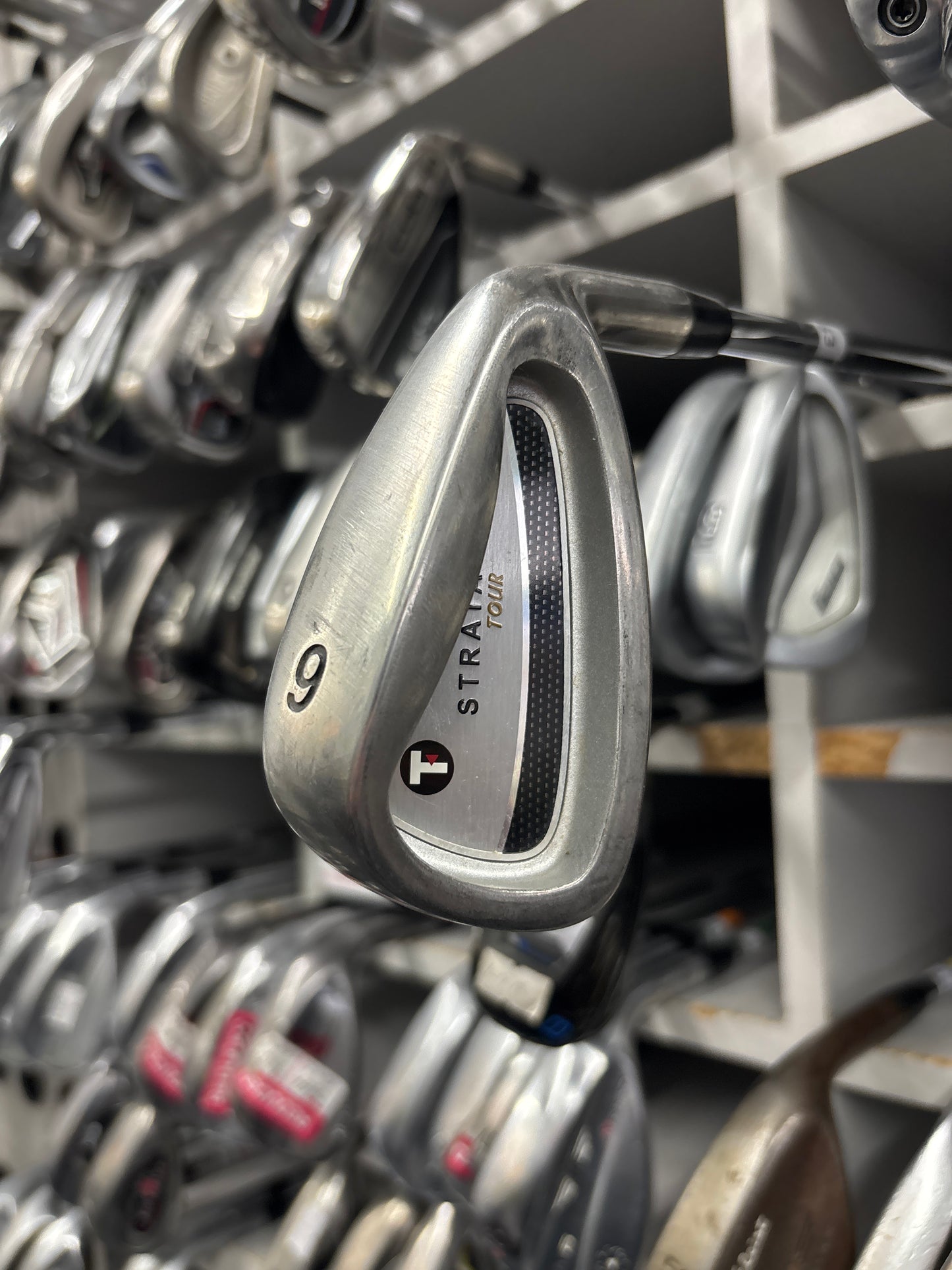 Strata Tour 9 Iron (Regular Flex)