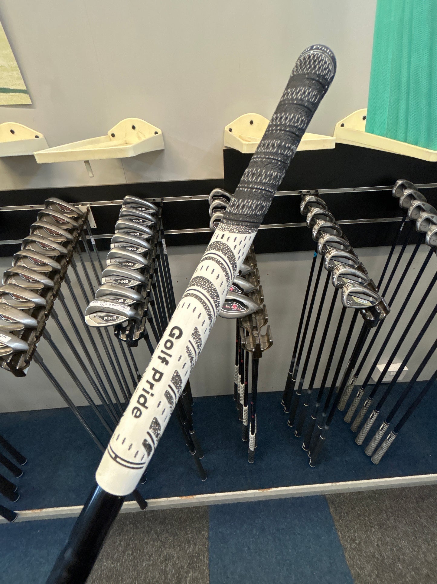 CALLAWAY Big Bertha  (4-PW+GAP+SW) (Graphite Regular Flex)