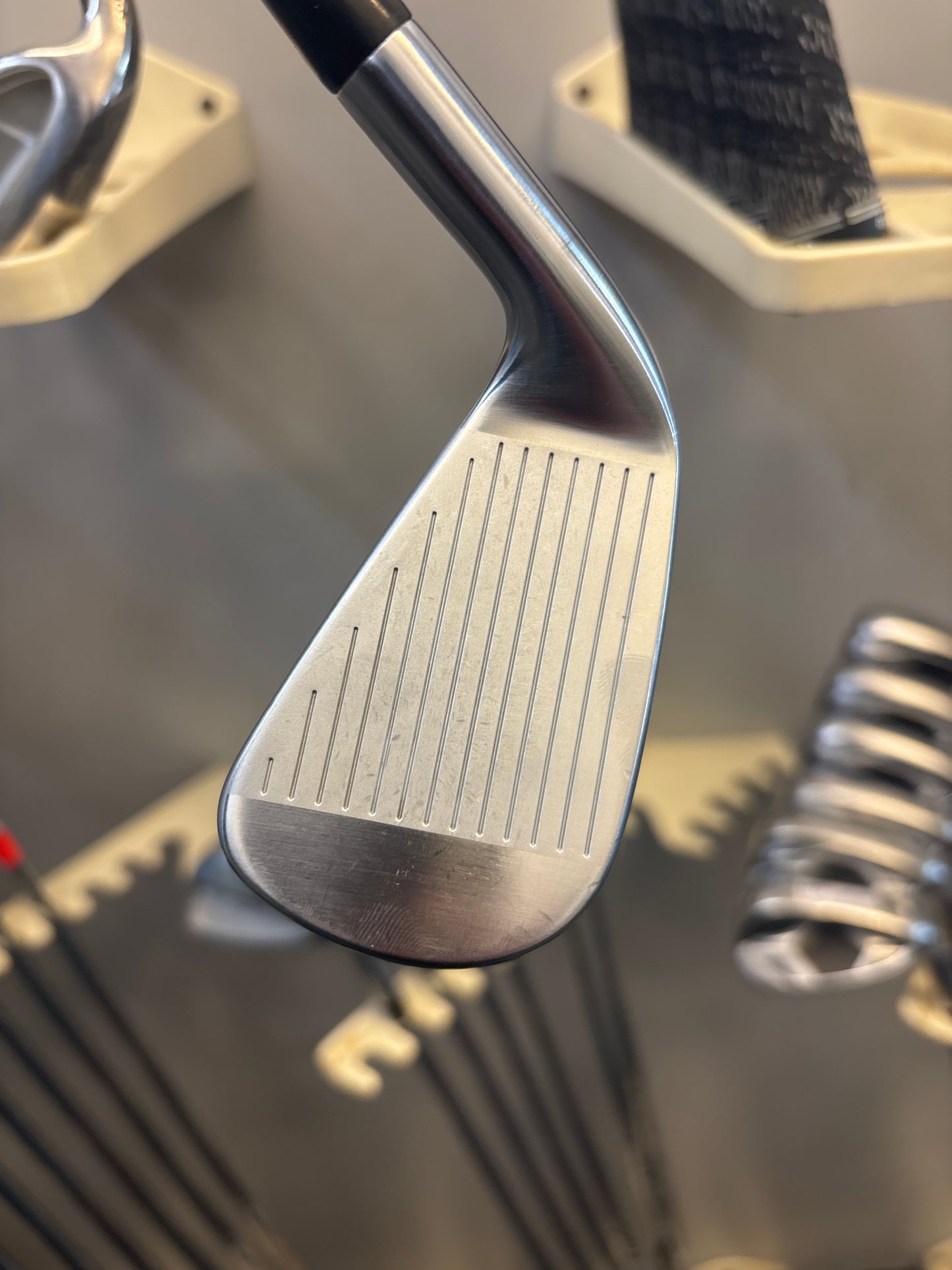 Titleist T150 (4-PW STIFF FLEX)(Reserved)